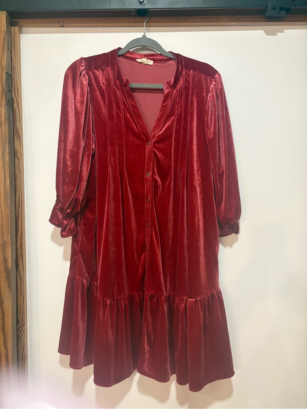 easel Dark Pink Velvet Button-Front Midi Dress